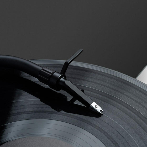 Turntable Pro-ject Metallica Limited Edition (Clamp and dustcover not included) - AudioSoundMusic